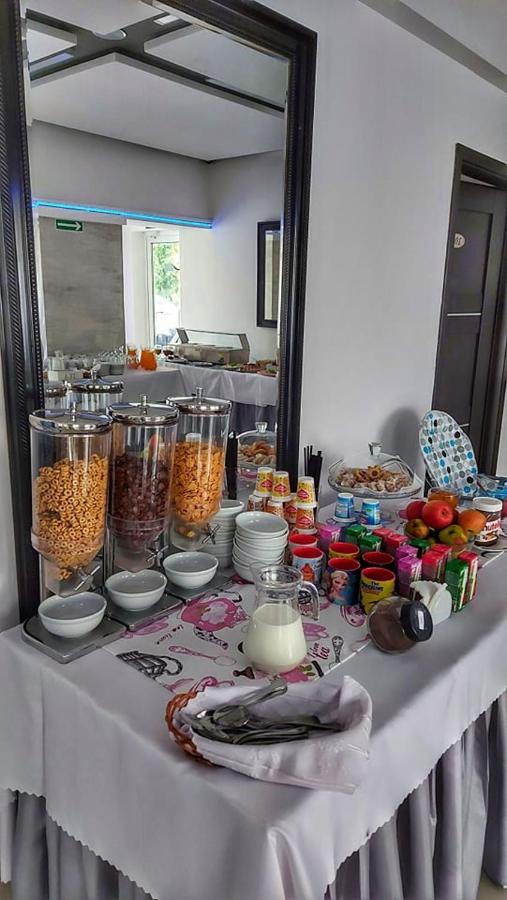 Hotel Junior 2 Krakow Luaran gambar