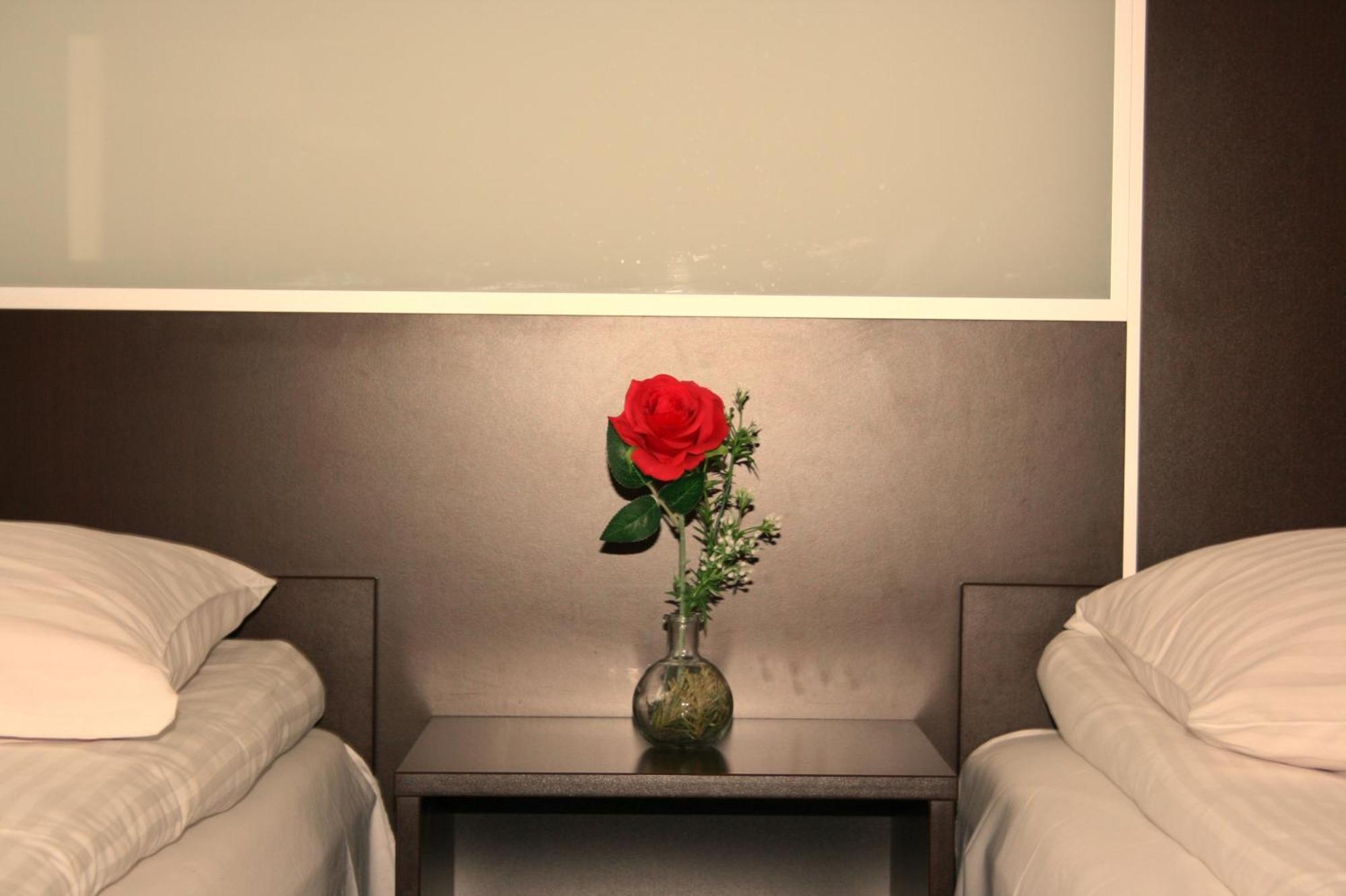 Hotel Junior 2 Krakow Luaran gambar