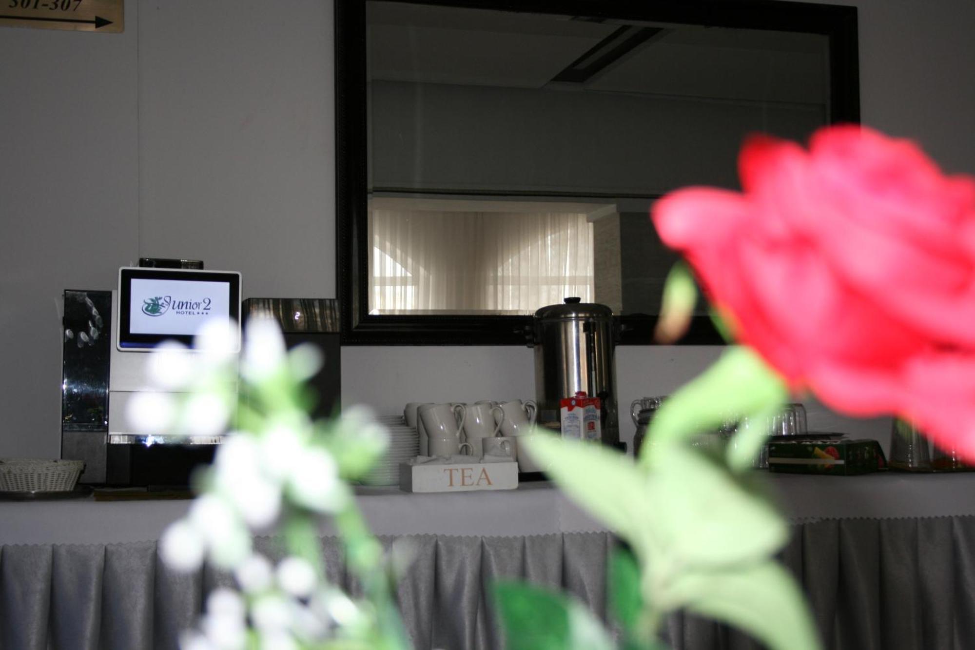 Hotel Junior 2 Krakow Luaran gambar