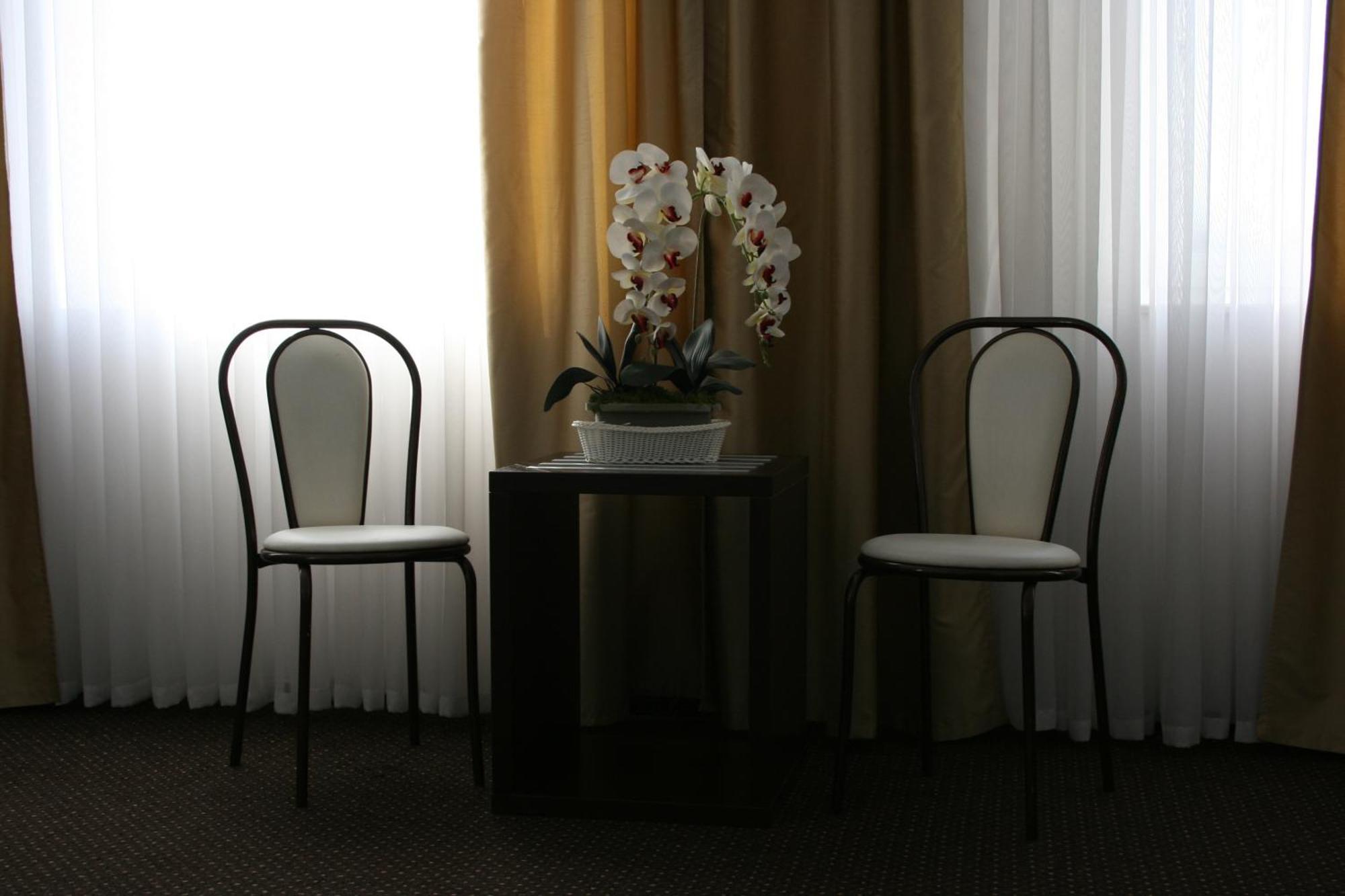 Hotel Junior 2 Krakow Luaran gambar